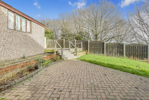 Photo 11- click for photo gallery